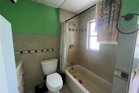 House in Haines City, Florida 3 bedrooms, 130.06 sq.m. № 1885385 - photo 22