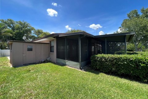House in Haines City, Florida 3 bedrooms, 130.06 sq.m. № 1885385 - photo 8