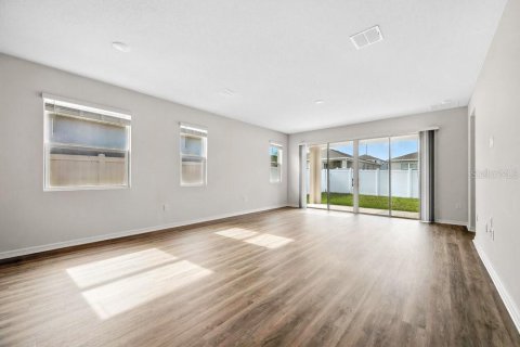 Casa en venta en Haines City, Florida, 4 dormitorios, 210.33 m2 № 1915216 - foto 12