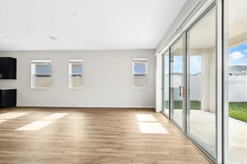 Casa en venta en Haines City, Florida, 4 dormitorios, 210.33 m2 № 1915216 - foto 13