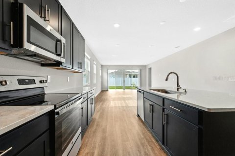 Casa en venta en Haines City, Florida, 4 dormitorios, 210.33 m2 № 1915216 - foto 10
