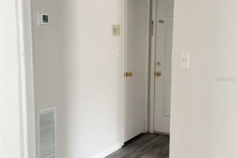 Condo in Tampa, Florida, 1 bedroom  № 1832965 - photo 4