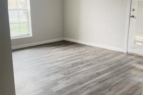 Condo in Tampa, Florida, 1 bedroom  № 1832965 - photo 7
