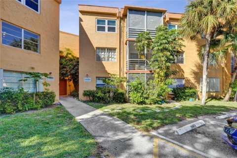 Condo à Deerfield Beach, Floride, 2 chambres  № 2039480