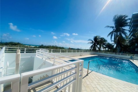 Купить кондоминиум в Майами-Бич, Флорида 1 спальня, 60.94м2, № 2012785 - фото 6