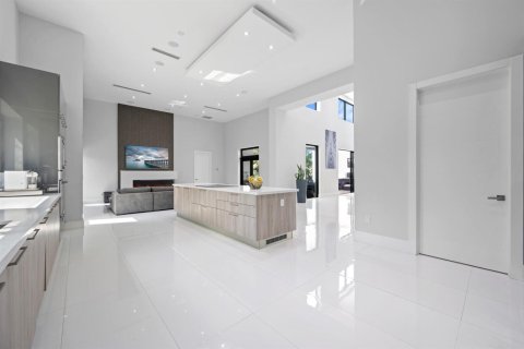 Купить виллу или дом в Плантация, Флорида 2 комнаты, 627.65м2, № 2252555 - фото 12