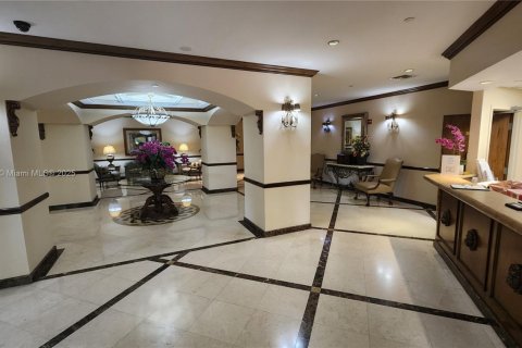 Condo in Aventura, Florida, 2 bedrooms  № 1935751 - photo 27