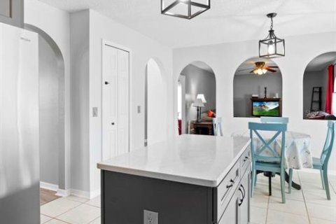 Casa en venta en Deltona, Florida, 4 dormitorios, 205.78 m2 № 1831715 - foto 17