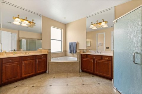 Villa ou maison à vendre à Kissimmee, Floride: 6 chambres, 339.19 m2 № 2097633 - photo 13