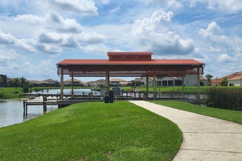 Villa ou maison à vendre à Kissimmee, Floride: 6 chambres, 339.19 m2 № 2097633 - photo 14