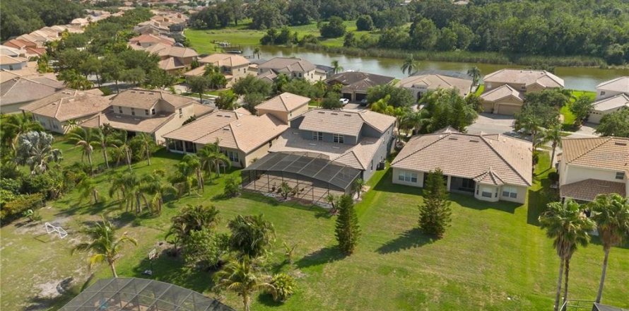 Villa ou maison à Kissimmee, Floride 6 chambres, 339.19 m2 № 2097633