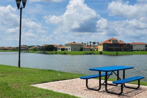 Villa ou maison à vendre à Kissimmee, Floride: 6 chambres, 339.19 m2 № 2097633 - photo 16