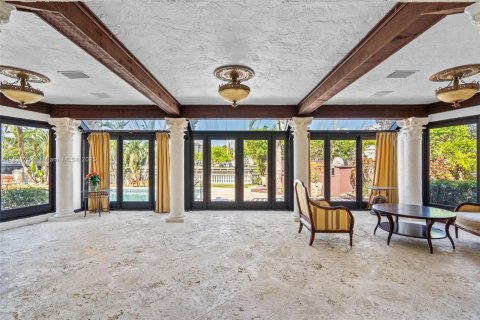House in Hallandale Beach, Florida 5 bedrooms, 625.98 sq.m. № 1783952 - photo 13