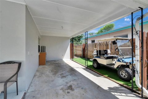 Villa ou maison à vendre à Dunedin, Floride: 3 chambres, 128.67 m2 № 2324056 - photo 25