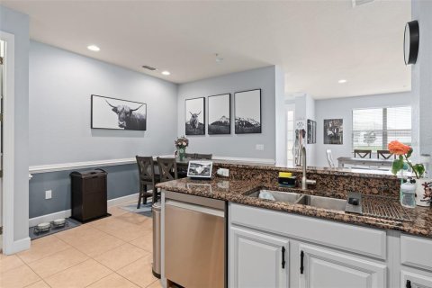 Villa ou maison à louer à Kissimmee, Floride: 3 chambres, 176.51 m2 № 1914542 - photo 10