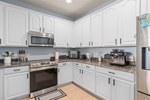 Villa ou maison à louer à Kissimmee, Floride: 3 chambres, 176.51 m2 № 1914542 - photo 9