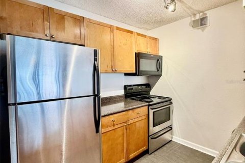 Condominio en alquiler en Clearwater, Florida, 1 dormitorio, 62.99 m2 № 1915641 - foto 4