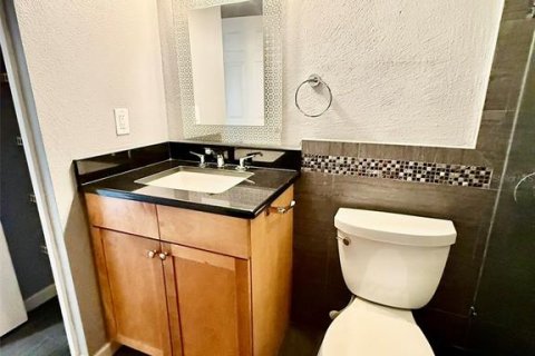 Condominio en alquiler en Clearwater, Florida, 1 dormitorio, 62.99 m2 № 1915641 - foto 11