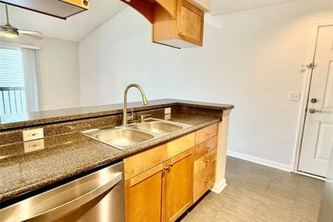 Condominio en alquiler en Clearwater, Florida, 1 dormitorio, 62.99 m2 № 1915641 - foto 5