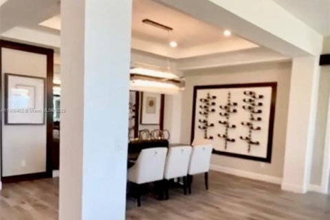 Casa en venta en Parkland, Florida, 5 dormitorios, 395.3 m2 № 1964952 - foto 7