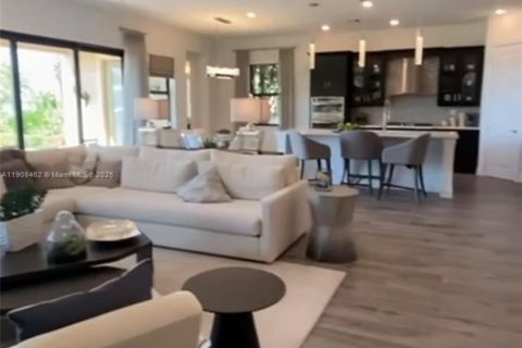 Casa en venta en Parkland, Florida, 5 dormitorios, 395.3 m2 № 1964952 - foto 11