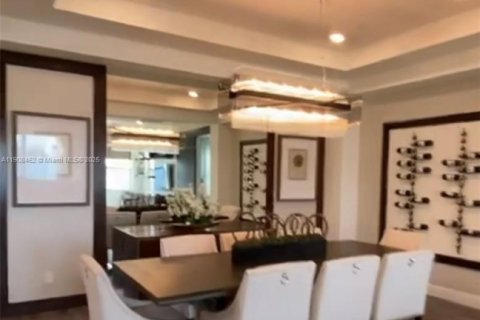 Casa en venta en Parkland, Florida, 5 dormitorios, 395.3 m2 № 1964952 - foto 8