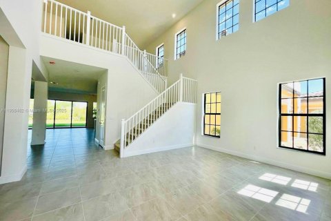 Casa en venta en Parkland, Florida, 5 dormitorios, 395.3 m2 № 1964952 - foto 13