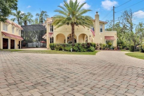 House in Lakeland, Florida 5 bedrooms, 463.4 sq.m. № 1718014 - photo 4
