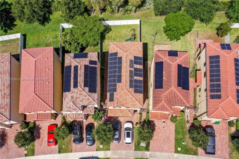 House in Tamarac, Florida 3 bedrooms, 171.13 sq.m. № 1668137 - photo 20