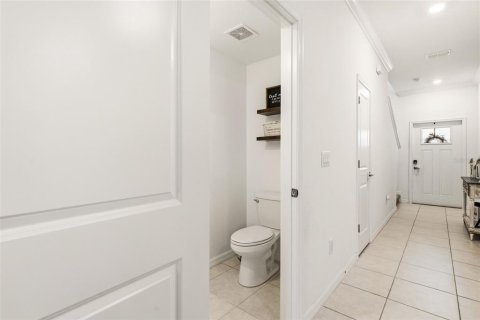 Townhouse in CONNERTON

 in Land O' Lakes, Florida 3 bedrooms, 148.74 sq.m. № 2377628 - photo 17
