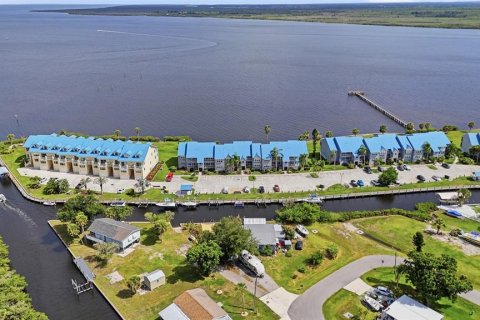 Купить кондоминиум в Порт-Шарлотт, Флорида 5 комнат, 74.14м2, № 2229962 - фото 6
