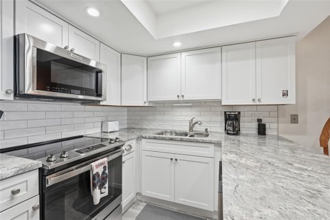 Купить кондоминиум в Порт-Шарлотт, Флорида 5 комнат, 74.14м2, № 2229962 - фото 15