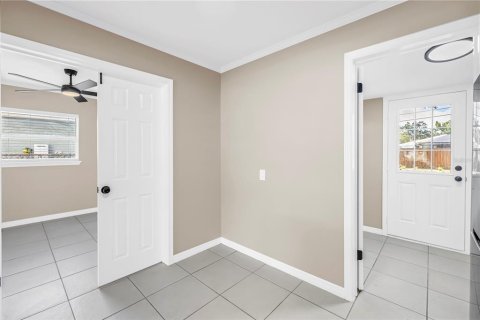 Casa en venta en Saint Petersburg, Florida, 3 dormitorios, 74.69 m2 № 2385882 - foto 8