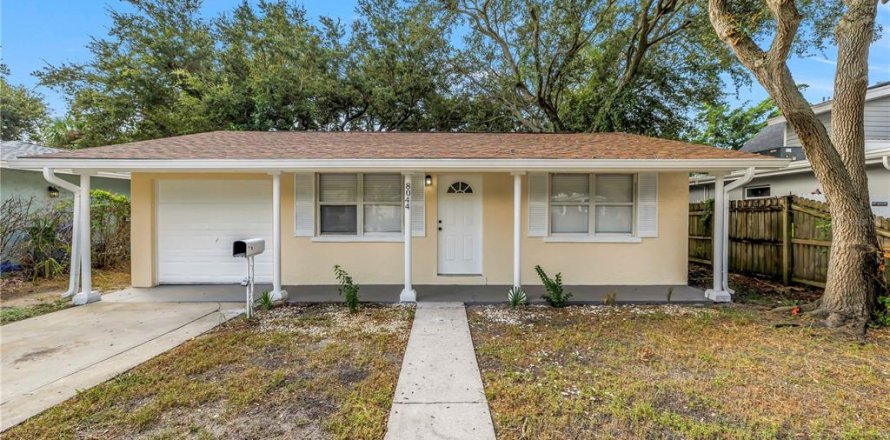 Casa en Saint Petersburg, Florida 3 dormitorios, 74.69 m2 № 2385882