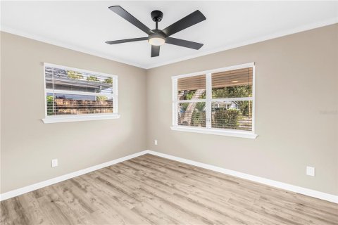 Casa en venta en Saint Petersburg, Florida, 3 dormitorios, 74.69 m2 № 2385882 - foto 13