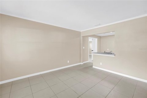 Casa en venta en Saint Petersburg, Florida, 3 dormitorios, 74.69 m2 № 2385882 - foto 2