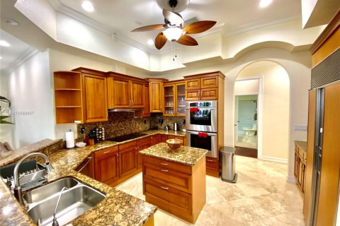 Villa ou maison à louer à Hollywood, Floride: 4 chambres, 270.53 m2 № 1939646 - photo 11