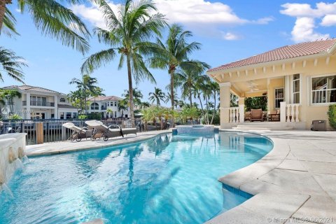 Villa ou maison à louer à Hollywood, Floride: 4 chambres, 270.53 m2 № 1939646 - photo 24