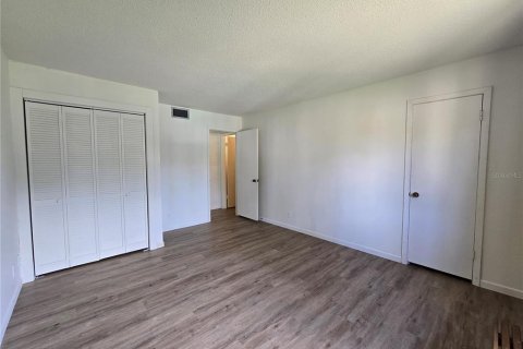 Condominio en venta en Ocala, Florida, 1 dormitorio, 76.37 m2 № 2217835 - foto 12