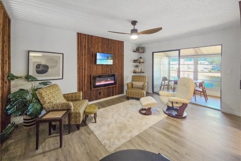 Condominio en venta en Ocala, Florida, 1 dormitorio, 76.37 m2 № 2217835 - foto 4