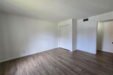 Condominio en venta en Ocala, Florida, 1 dormitorio, 76.37 m2 № 2217835 - foto 13