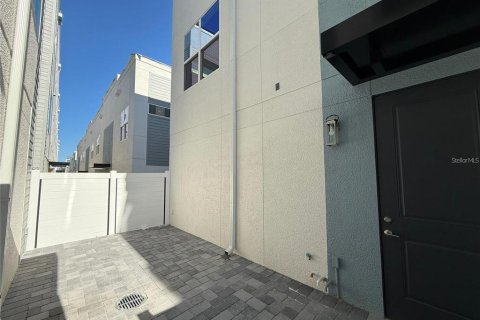 Immobilier commercial à louer à Oviedo, Floride: 70.61 m2 № 1535484 - photo 17