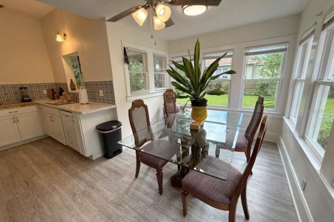 House in Clearwater, Florida 3 bedrooms, 139.35 sq.m. № 2310695 - photo 13