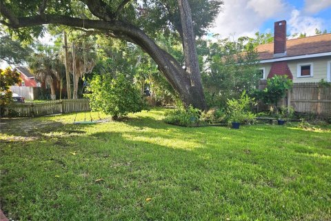 House in Clearwater, Florida 3 bedrooms, 139.35 sq.m. № 2310695 - photo 10