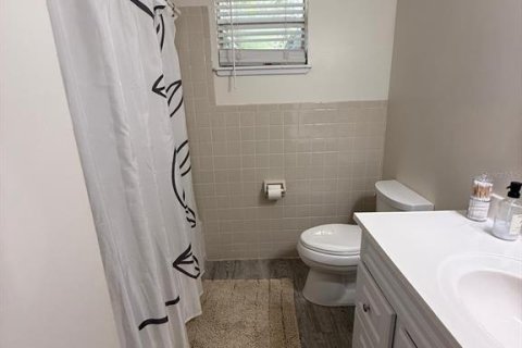 House in Clearwater, Florida 3 bedrooms, 139.35 sq.m. № 2310695 - photo 21