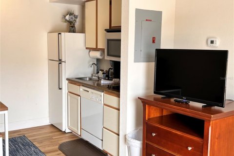 Condo in Kissimmee, Florida, 1 bedroom  № 1883574 - photo 6