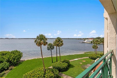 Condominio en venta en Saint Petersburg, Florida, 3 dormitorios, 153.57 m2 № 1816786 - foto 7