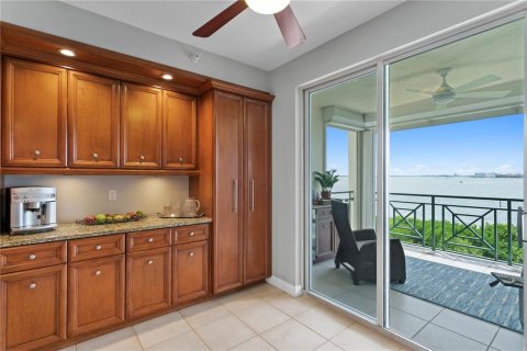Condominio en venta en Saint Petersburg, Florida, 3 dormitorios, 153.57 m2 № 1816786 - foto 22