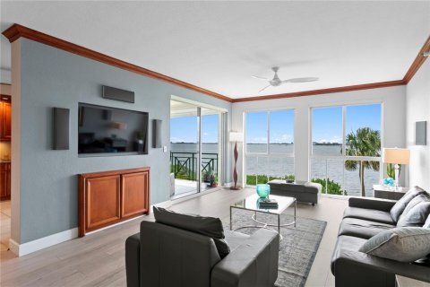 Condominio en venta en Saint Petersburg, Florida, 3 dormitorios, 153.57 m2 № 1816786 - foto 9