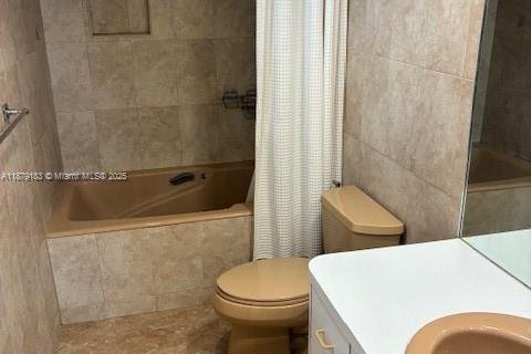 Condo in Bal Harbour, Florida, 2 bedrooms  № 2013471 - photo 8